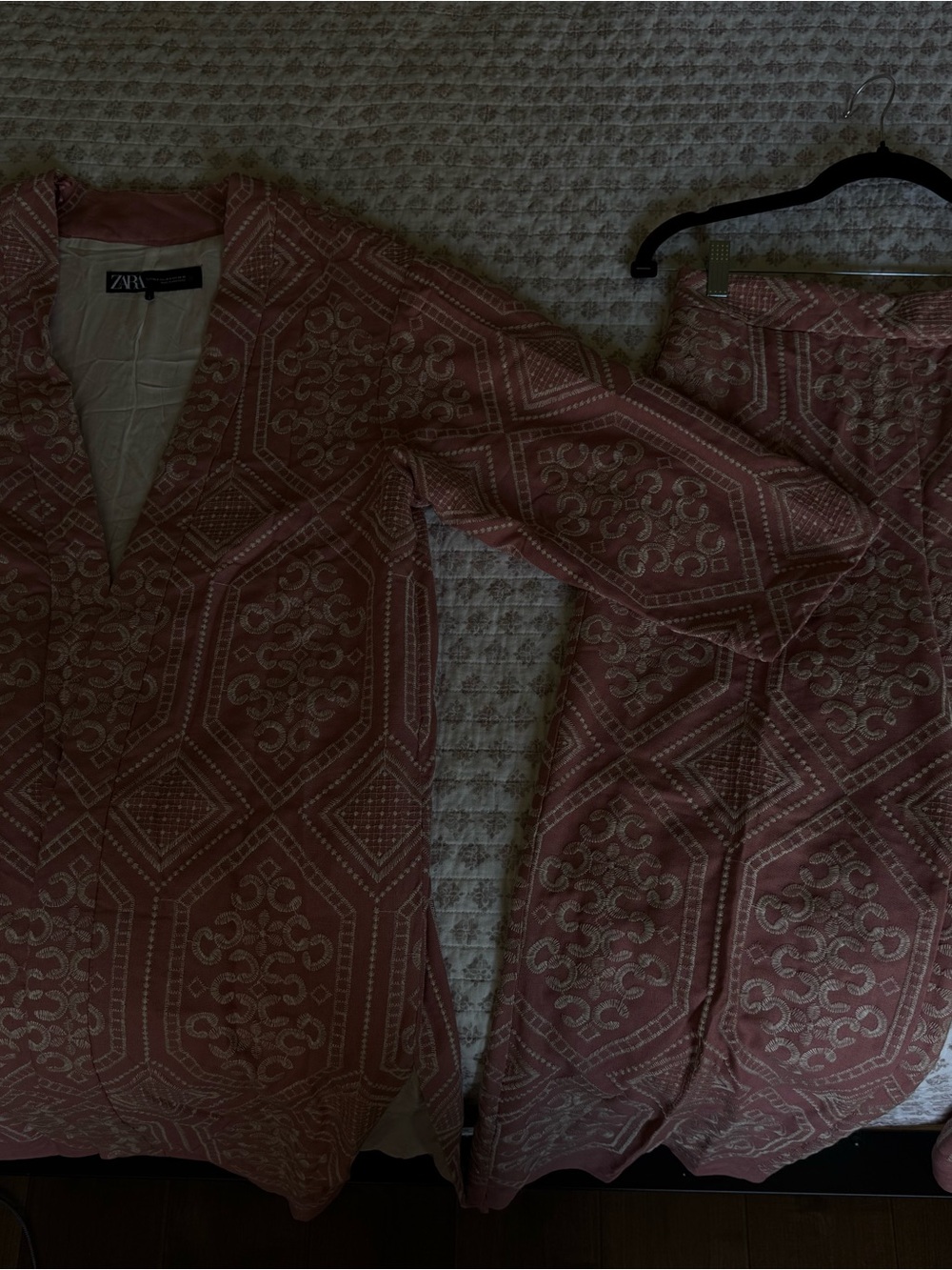 Zara Embroidered Two-Piece Set (Kimono Jacket + Wide-Leg anklePants) – Size XS-S